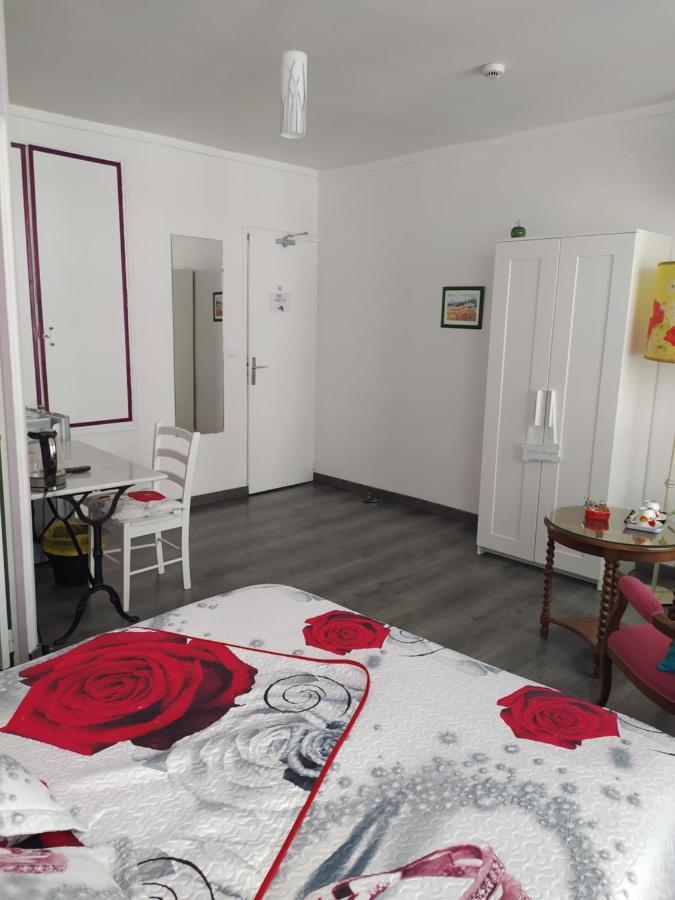 Les Coquelicots Hotel